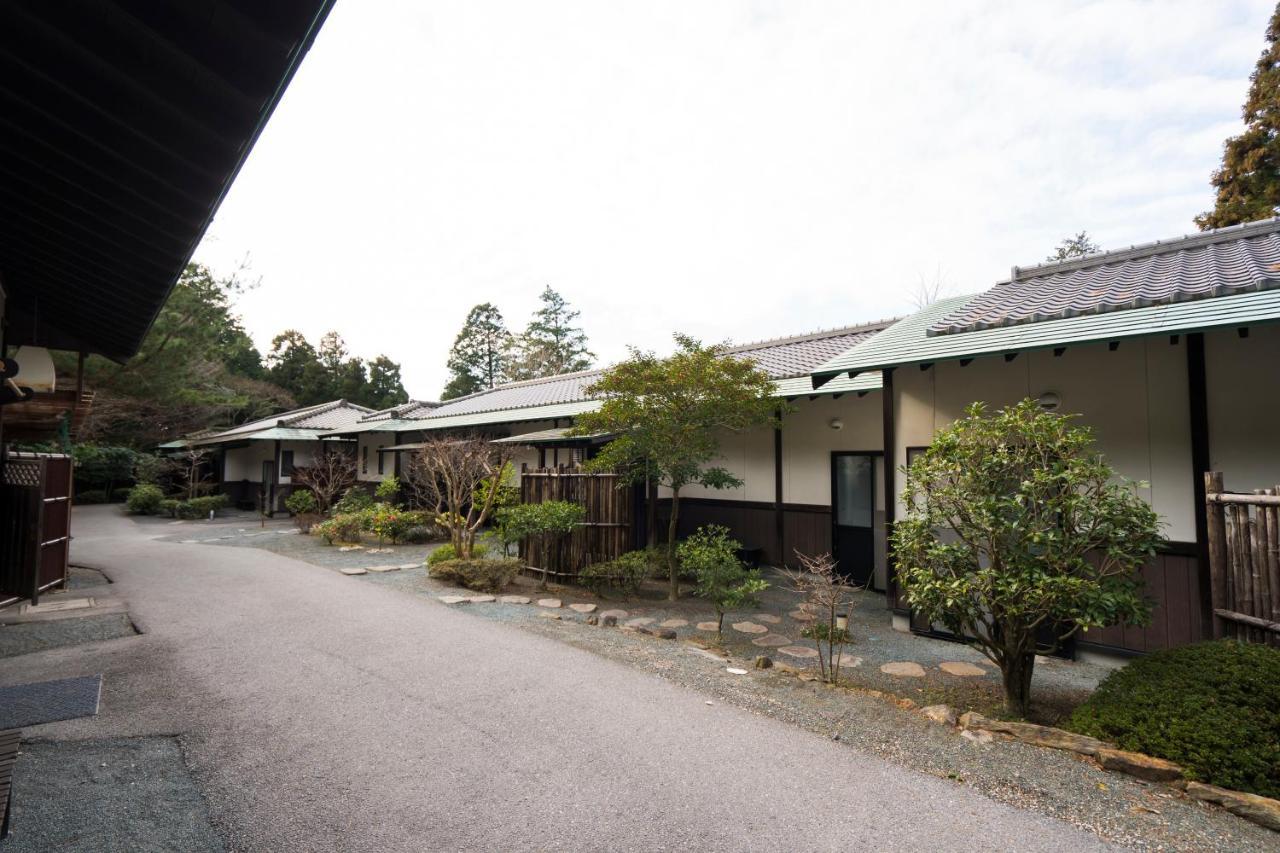 Hotel Kaze No Tani No Iori Gamagori Exterior foto